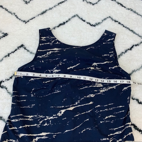 ✨5 FOR $25✨ GAP Navy Blue Twist Back Marble Print Shift Dress - Picture 8 of 12